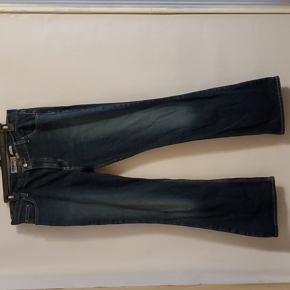 Old Navy Women’s Just Below Waist Stretch Bootcut Jeans - Picture 1 of 8